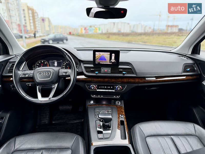 Позашляховик / Кросовер Audi Q5 2018 в Вінниці