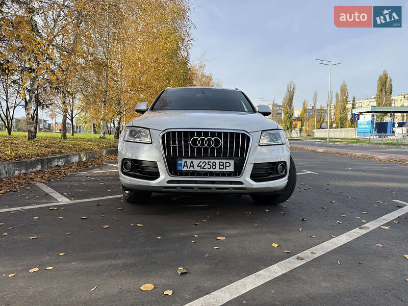 Внедорожник / Кроссовер Audi Q5 2013 в Киеве