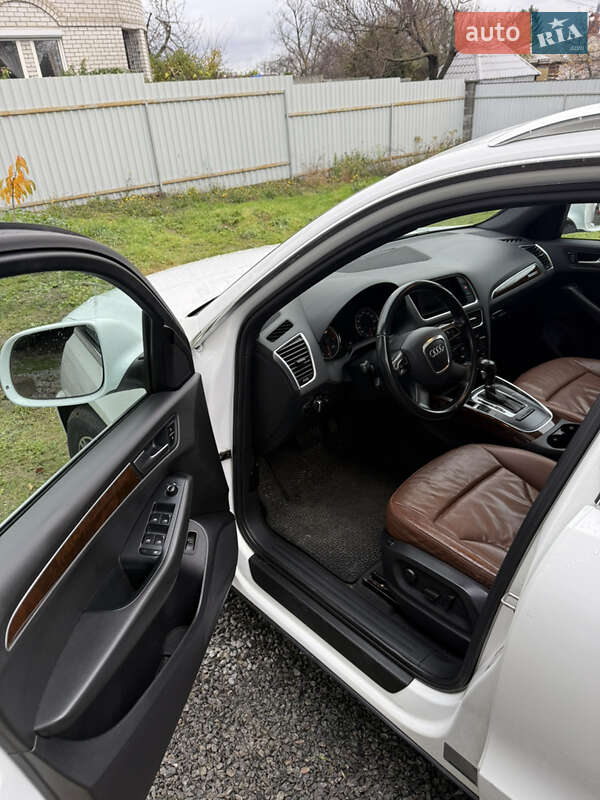 Внедорожник / Кроссовер Audi Q5 2011 в Харькове
