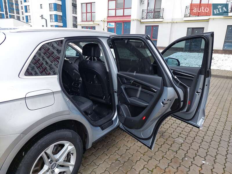 Позашляховик / Кросовер Audi Q5 2018 в Івано-Франківську