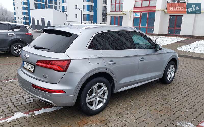 Позашляховик / Кросовер Audi Q5 2018 в Івано-Франківську
