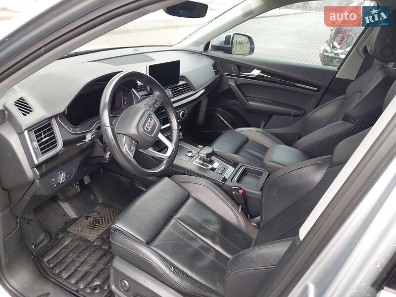 Позашляховик / Кросовер Audi Q5 2018 в Івано-Франківську