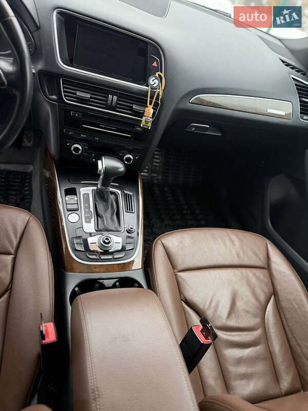 Внедорожник / Кроссовер Audi Q5 2014 в Ровно