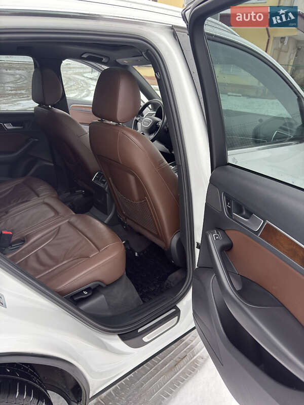 Внедорожник / Кроссовер Audi Q5 2014 в Ровно