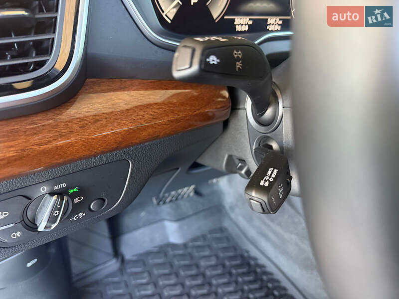 Позашляховик / Кросовер Audi Q5 2023 в Києві