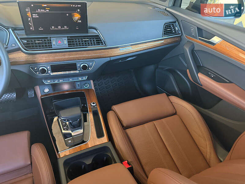 Позашляховик / Кросовер Audi Q5 2023 в Києві