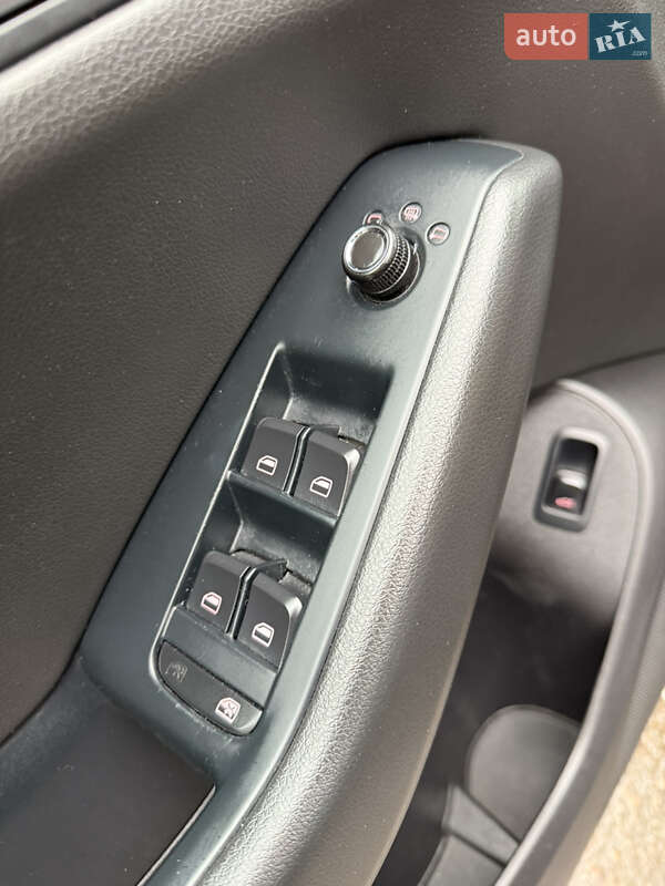 Внедорожник / Кроссовер Audi Q5 2011 в Дубно фото 31 Внедорожник / Кроссовер Audi Q5 2011 в Дубно