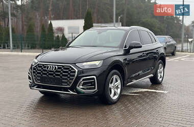 Внедорожник / Кроссовер Audi Q5 2020 в Киеве
