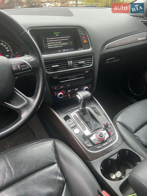 Позашляховик / Кросовер Audi Q5 2015 в Рівному