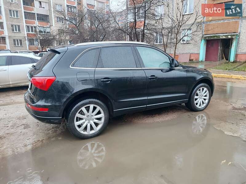 Позашляховик / Кросовер Audi Q5 2011 в Чернігові