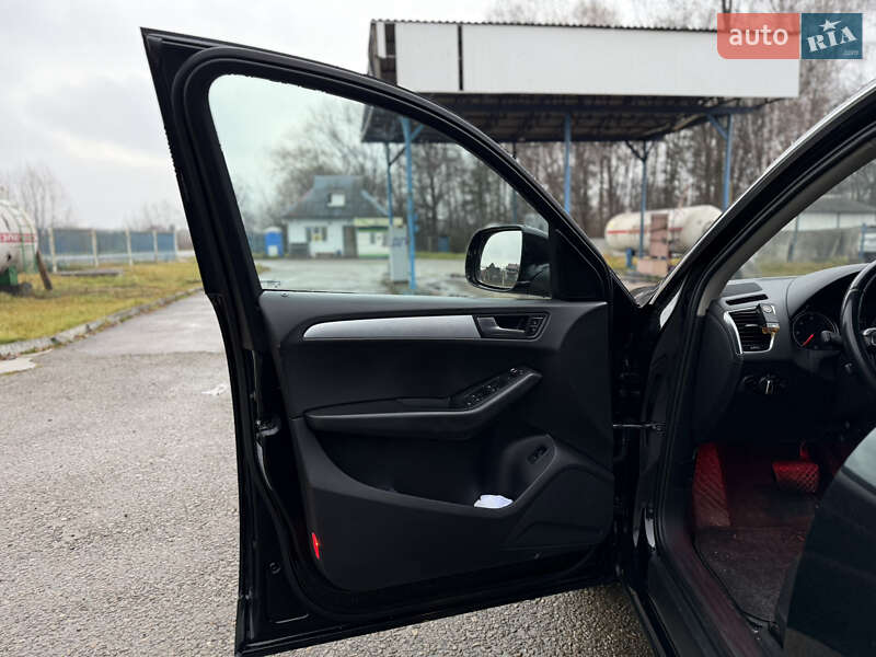 Позашляховик / Кросовер Audi Q5 2011 в Калуші