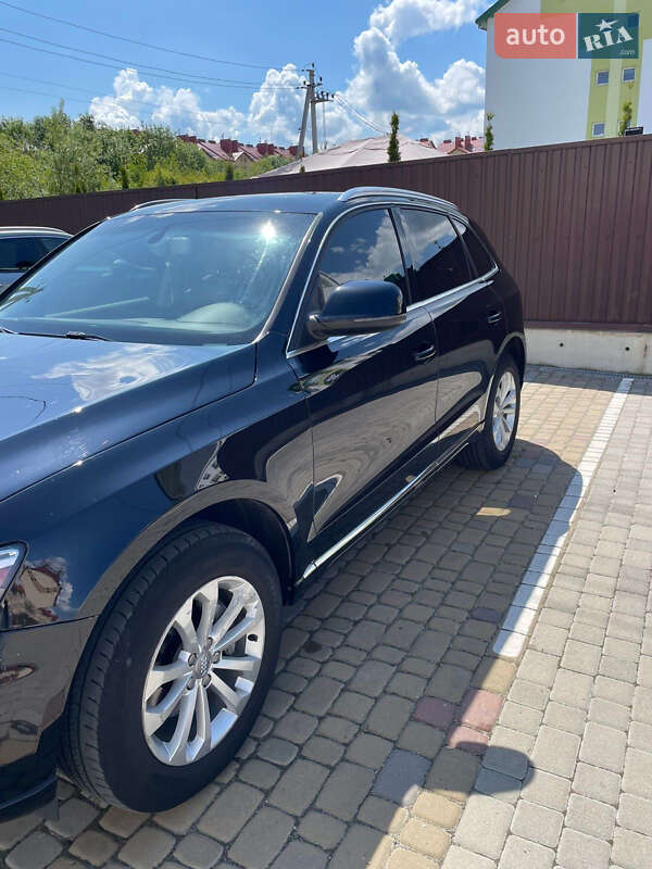 Позашляховик / Кросовер Audi Q5 2013 в Львові