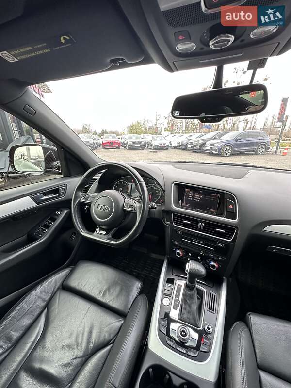 Внедорожник / Кроссовер Audi Q5 2015 в Белогородке