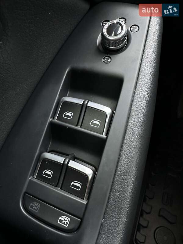 Внедорожник / Кроссовер Audi Q5 2015 в Белогородке