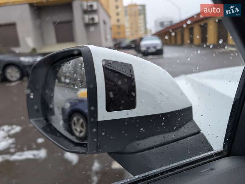 Позашляховик / Кросовер Audi Q5 2017 в Луцьку