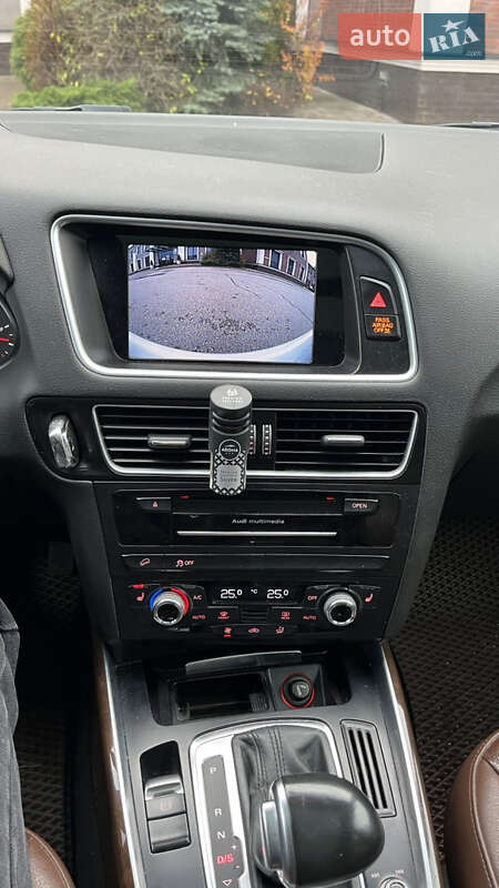 Позашляховик / Кросовер Audi Q5 2015 в Києві