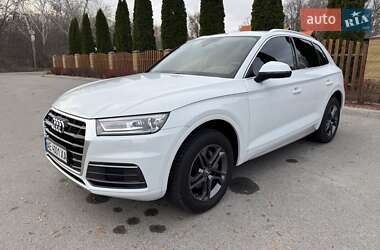 Позашляховик / Кросовер Audi Q5 2019 в Дніпрі