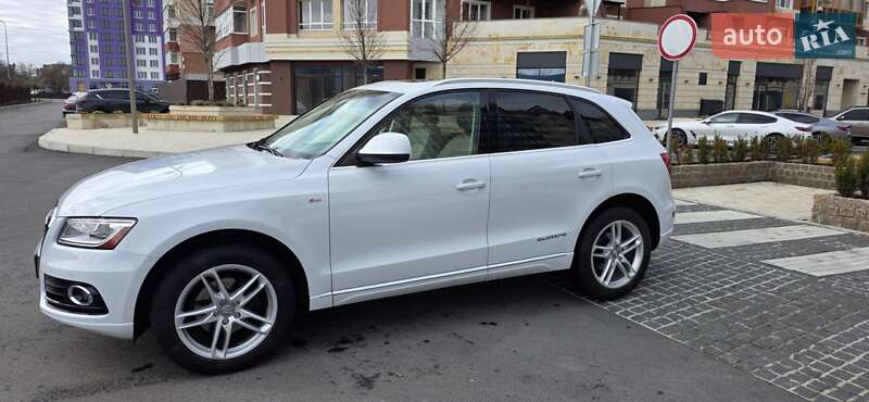 Позашляховик / Кросовер Audi Q5 2012 в Умані