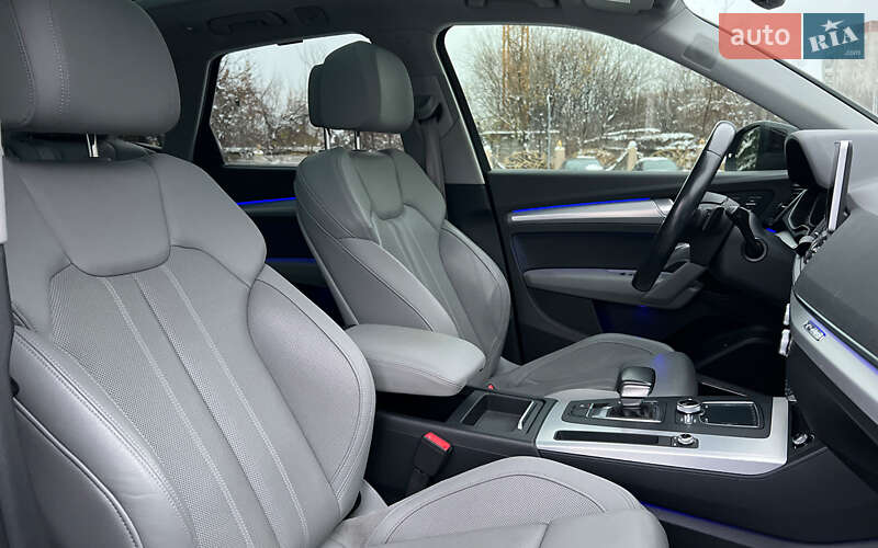 Внедорожник / Кроссовер Audi Q5 2017 в Львове