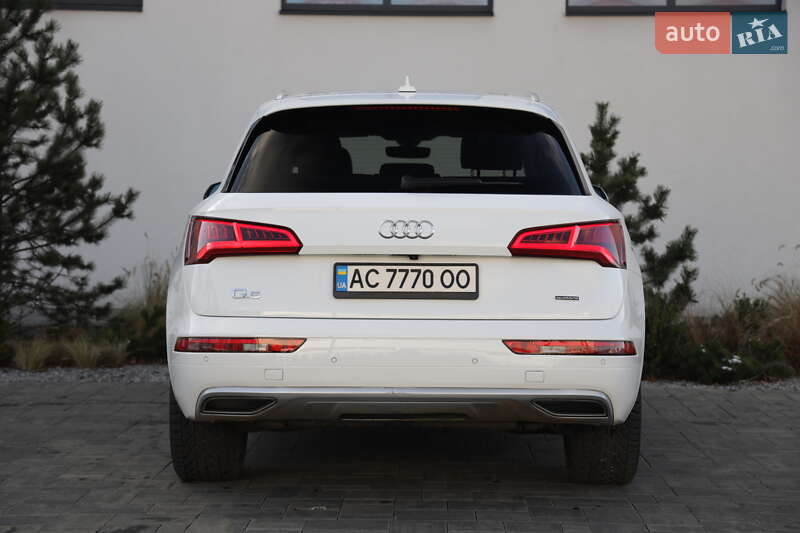 Позашляховик / Кросовер Audi Q5 2018 в Луцьку