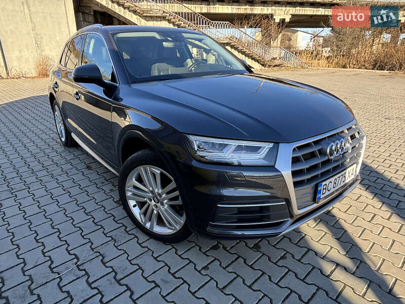 Внедорожник / Кроссовер Audi Q5 2017 в Дрогобыче