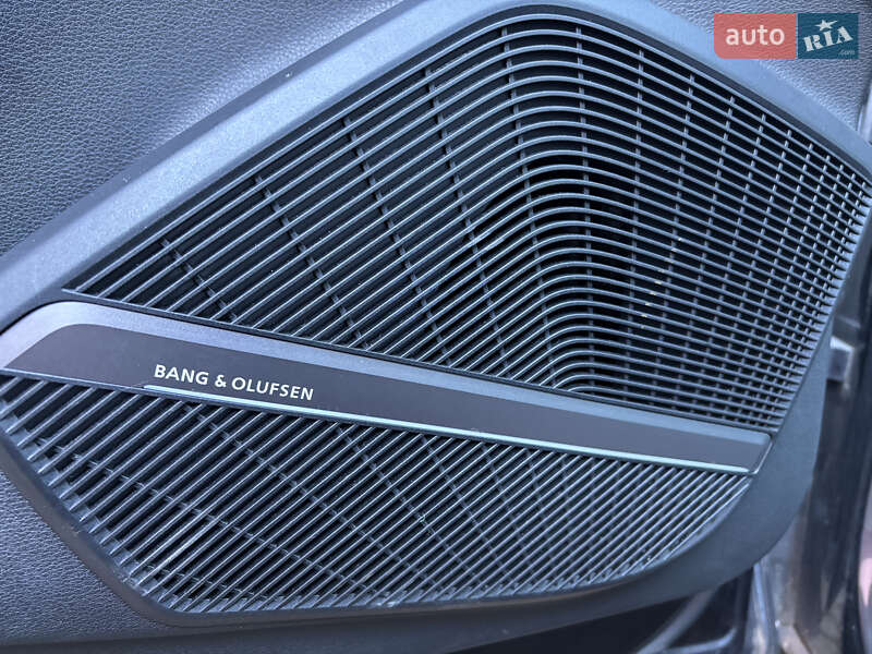 Внедорожник / Кроссовер Audi Q5 2017 в Дрогобыче