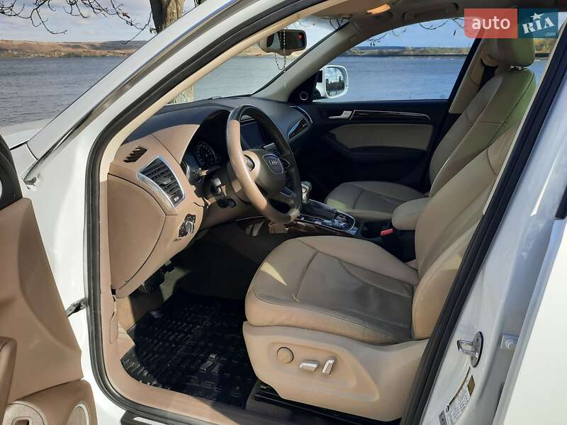 Позашляховик / Кросовер Audi Q5 2015 в Бурштині фото 9 Позашляховик / Кросовер Audi Q5 2015 в Бурштині