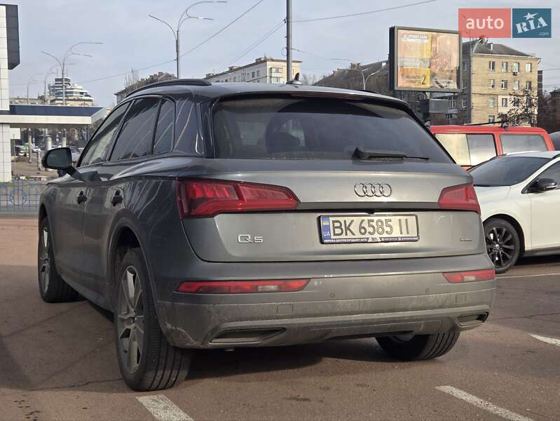 Внедорожник / Кроссовер Audi Q5 2019 в Киеве