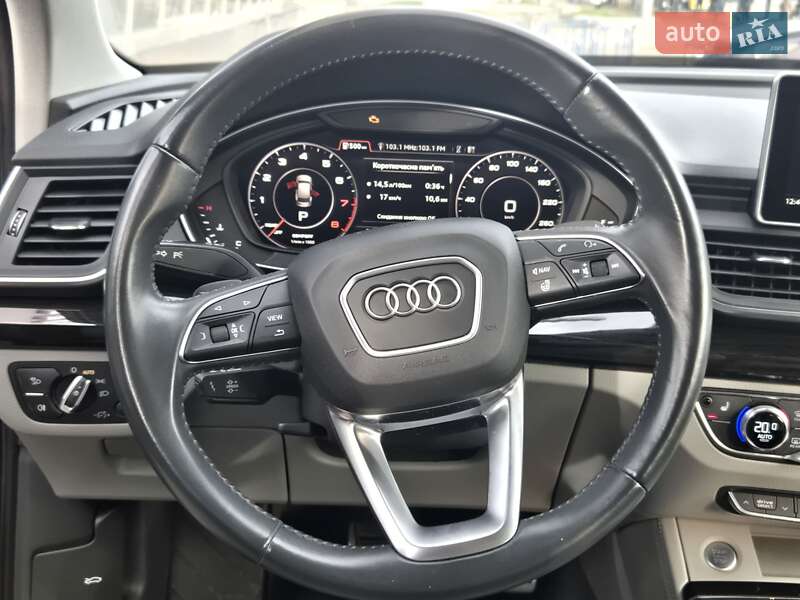 Внедорожник / Кроссовер Audi Q5 2019 в Киеве