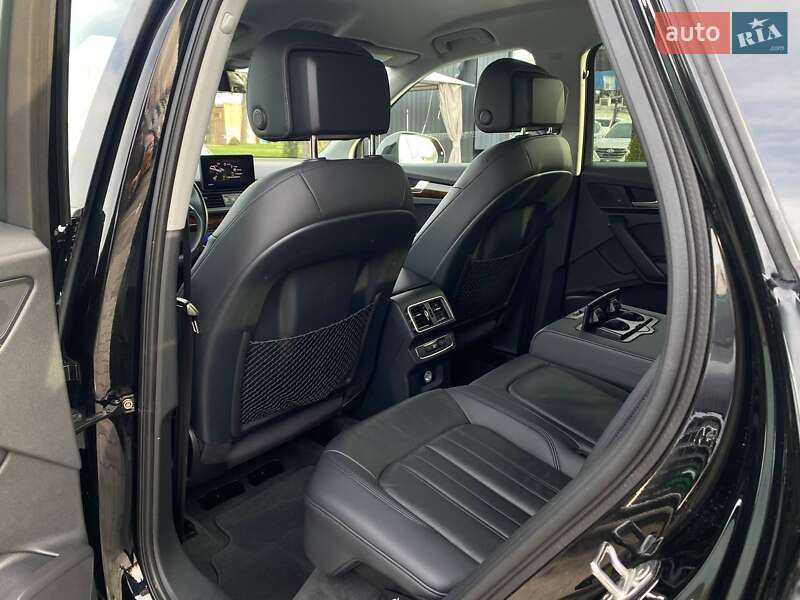 Позашляховик / Кросовер Audi Q5 2018 в Києві