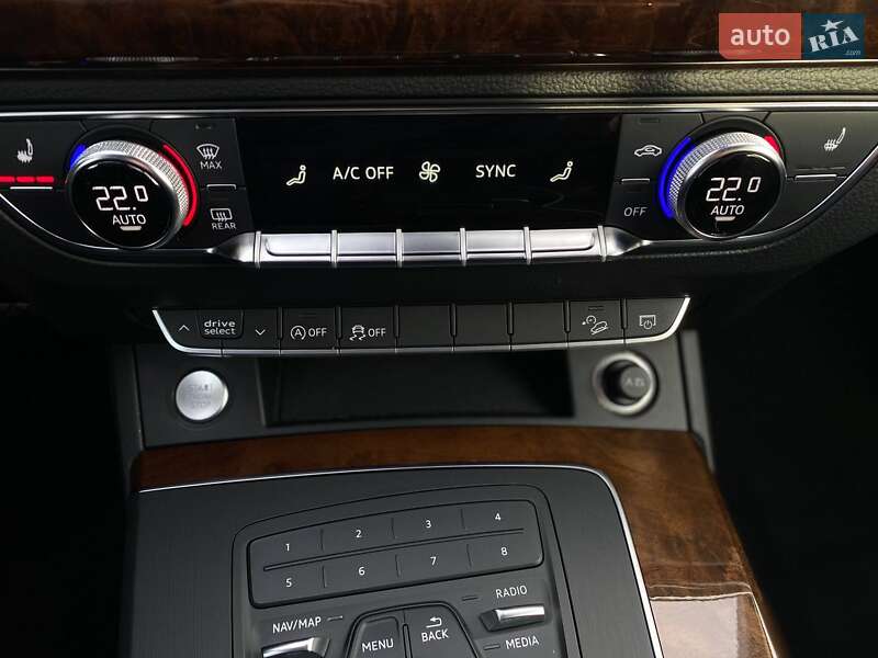 Позашляховик / Кросовер Audi Q5 2018 в Києві