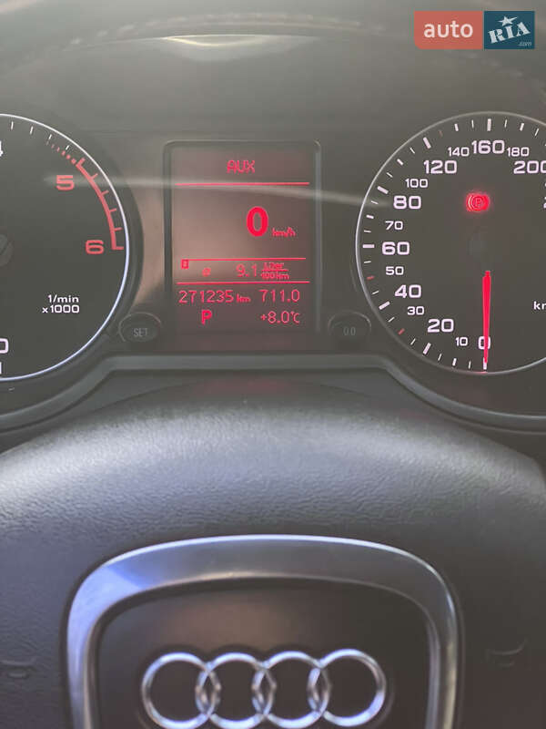 Внедорожник / Кроссовер Audi Q5 2011 в Киеве