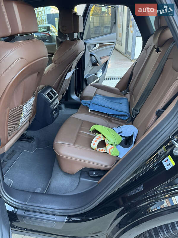 Позашляховик / Кросовер Audi Q5 2018 в Одесі