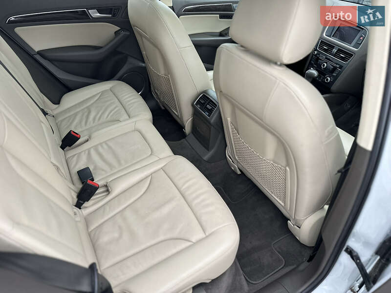 Внедорожник / Кроссовер Audi Q5 2012 в Львове