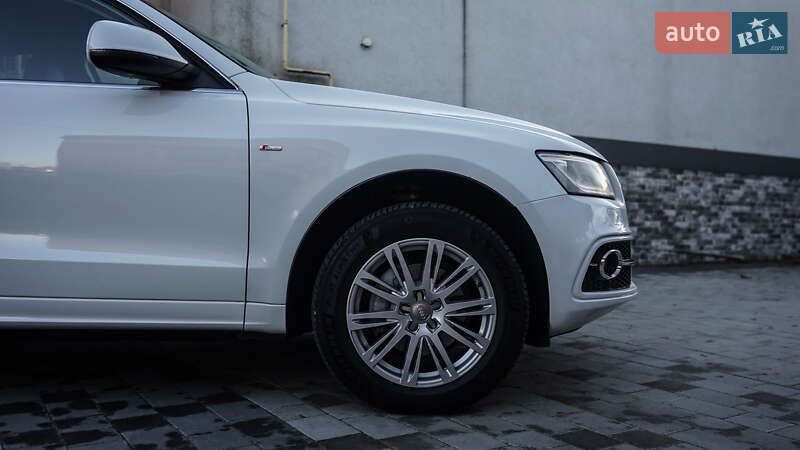 Позашляховик / Кросовер Audi Q5 2012 в Львові