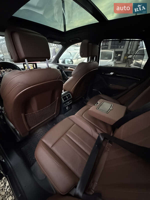 Внедорожник / Кроссовер Audi Q5 2017 в Ивано-Франковске