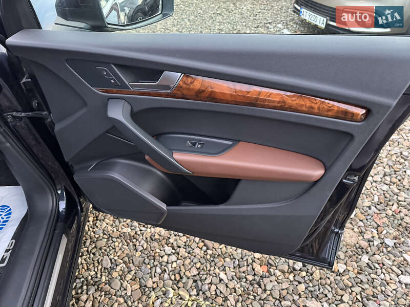 Внедорожник / Кроссовер Audi Q5 2017 в Ивано-Франковске