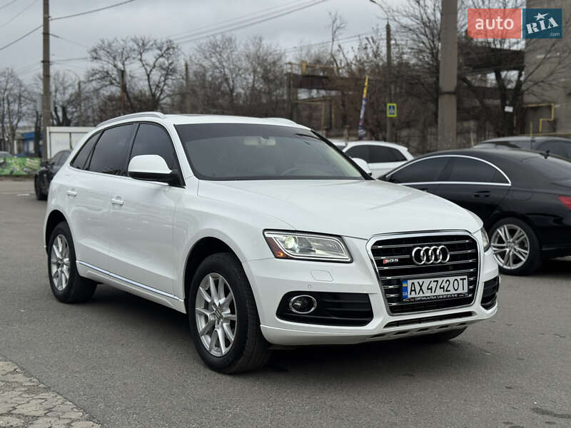 Внедорожник / Кроссовер Audi Q5 2014 в Днепре