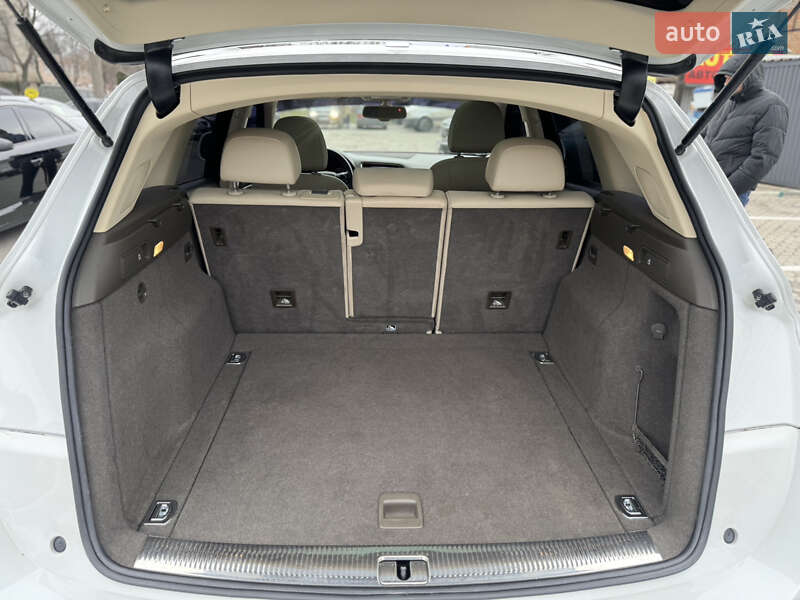 Внедорожник / Кроссовер Audi Q5 2014 в Днепре