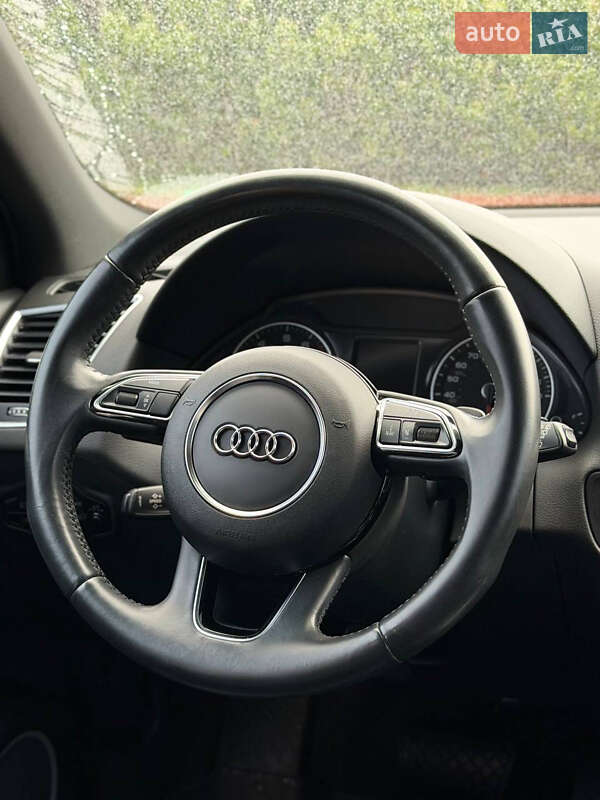 Позашляховик / Кросовер Audi Q5 2015 в Києві