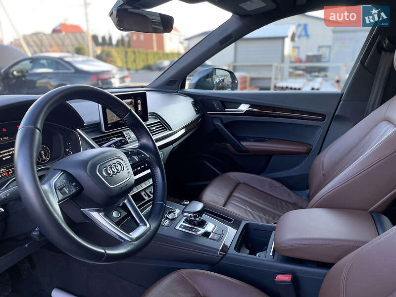 Позашляховик / Кросовер Audi Q5 2019 в Луцьку фото 16 Позашляховик / Кросовер Audi Q5 2019 в Луцьку