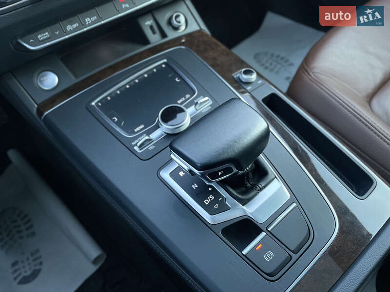 Позашляховик / Кросовер Audi Q5 2019 в Луцьку фото 23 Позашляховик / Кросовер Audi Q5 2019 в Луцьку