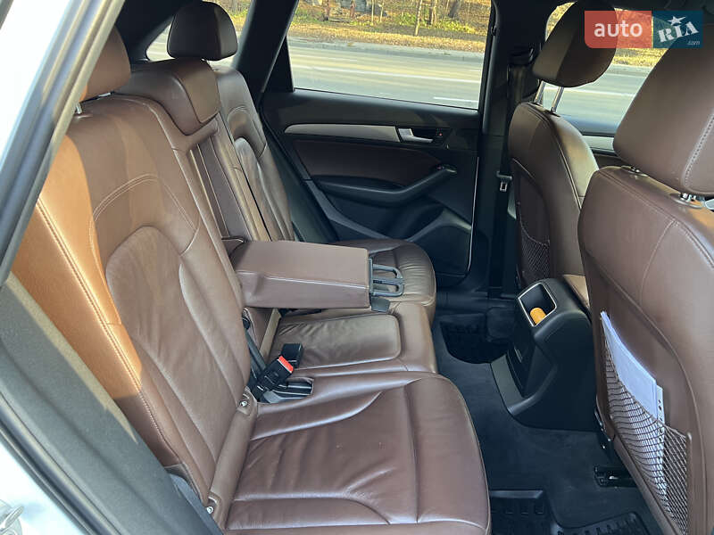 Позашляховик / Кросовер Audi Q5 2014 в Києві