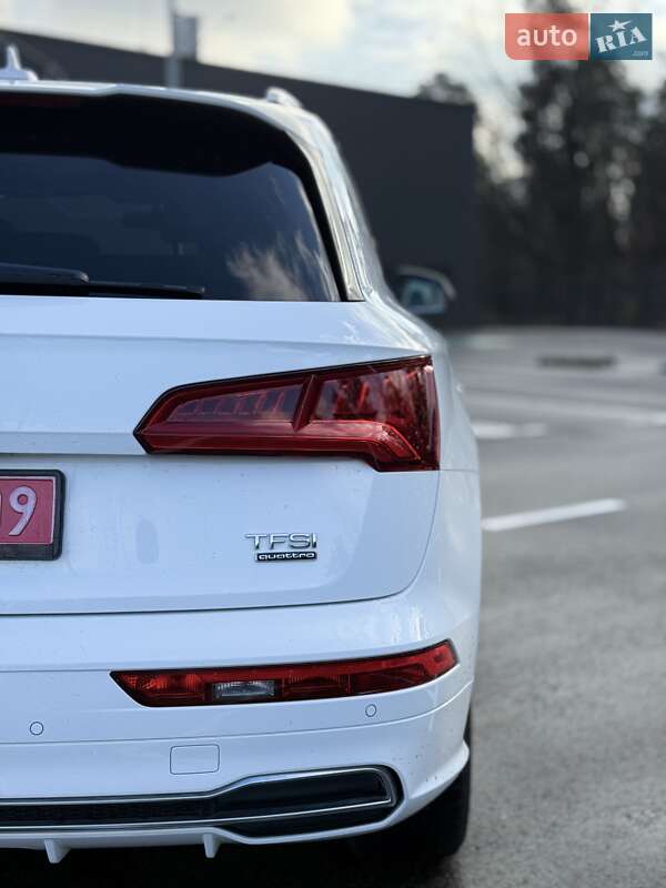 Внедорожник / Кроссовер Audi Q5 2018 в Киеве