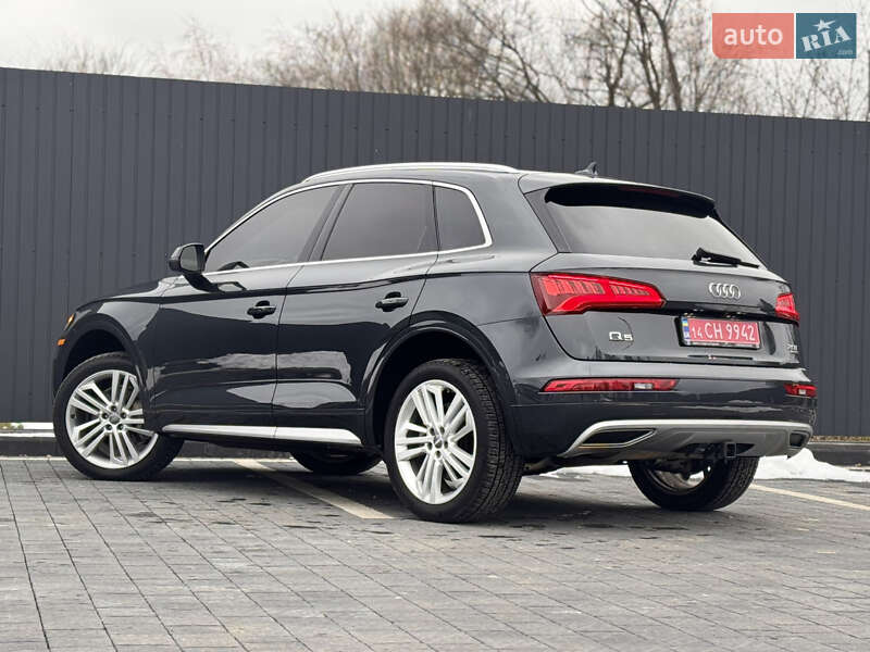 Внедорожник / Кроссовер Audi Q5 2017 в Самборе