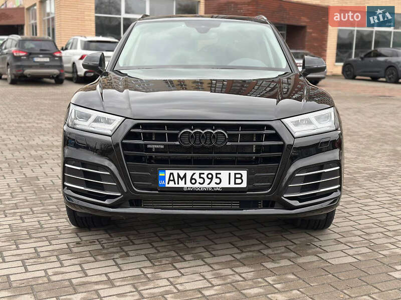 Внедорожник / Кроссовер Audi Q5 2019 в Житомире