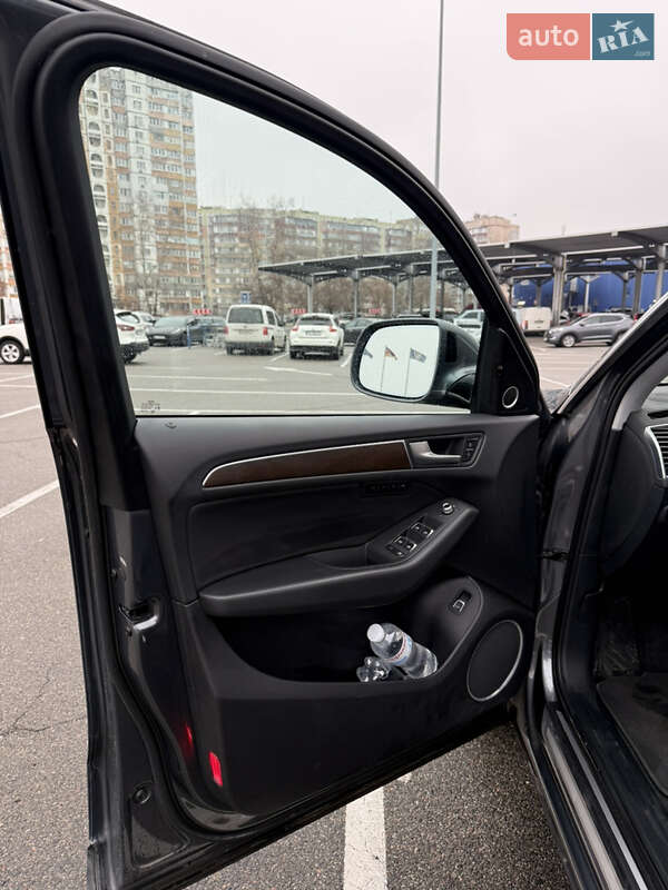Внедорожник / Кроссовер Audi Q5 2016 в Киеве