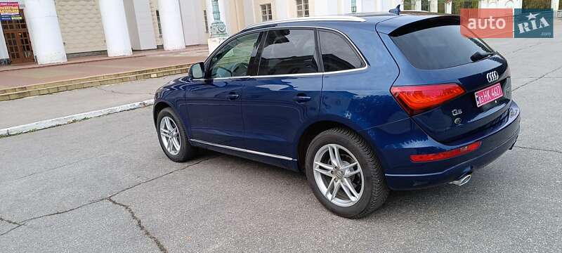 Внедорожник / Кроссовер Audi Q5 2013 в Желтых Водах