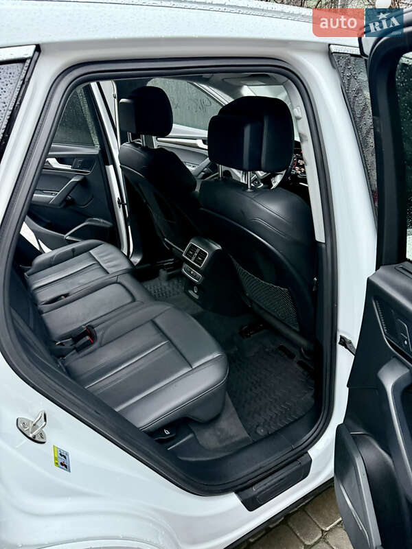 Внедорожник / Кроссовер Audi Q5 2018 в Ивано-Франковске