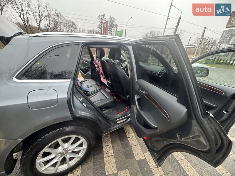 Внедорожник / Кроссовер Audi Q5 2011 в Львове